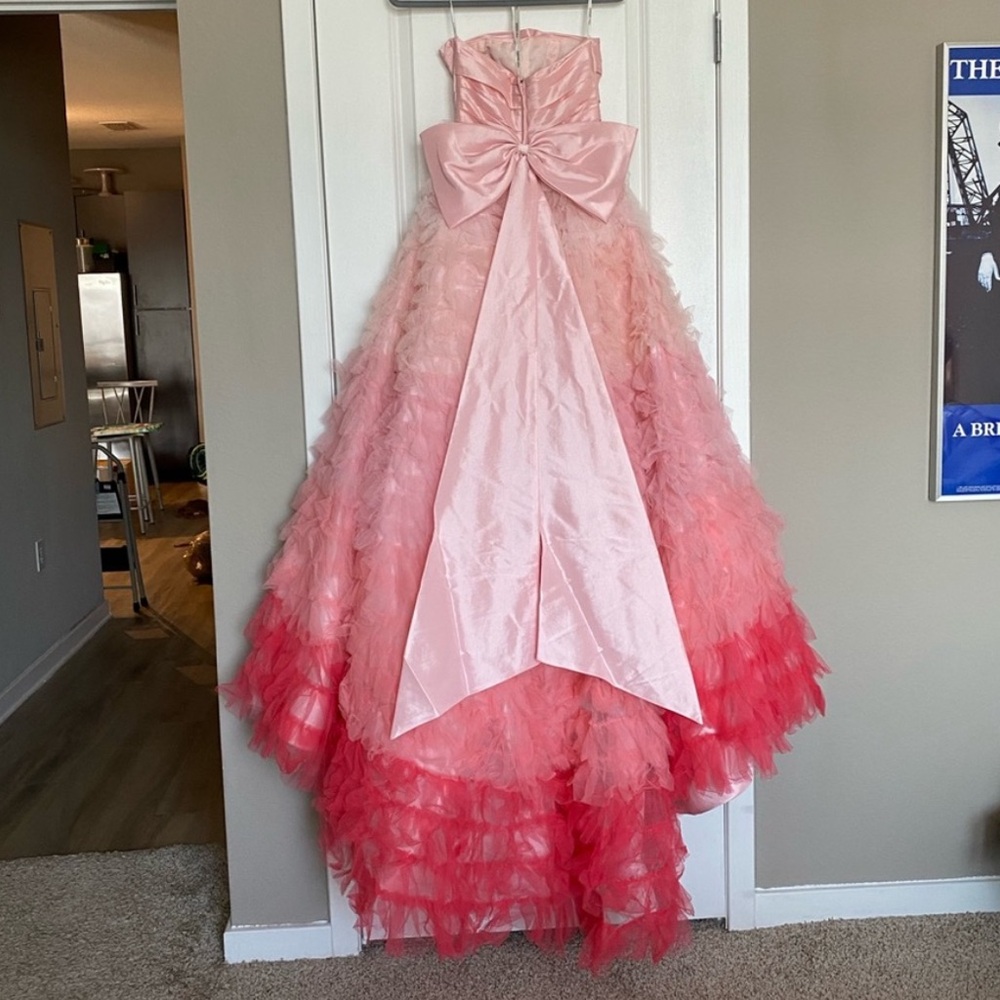 Sherri Hill pink tiered ruffled ombré dress with long satin bow 0